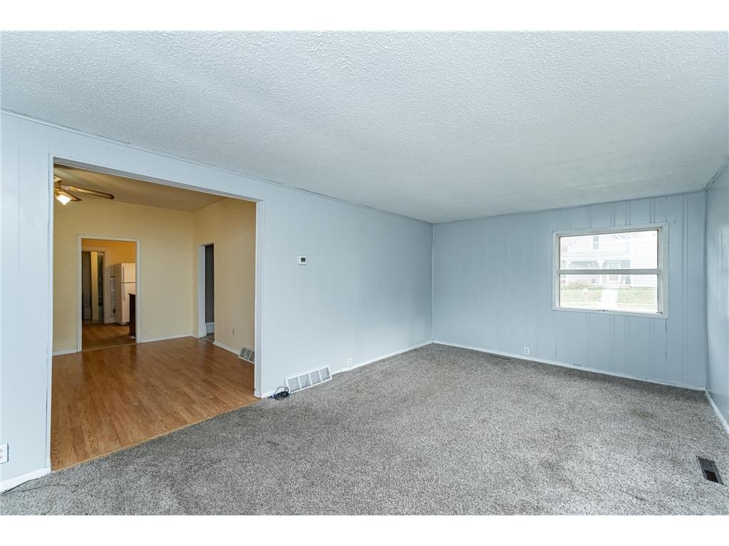 107 4th Avenue NE Dodge Center MN 55927 7055450 image11