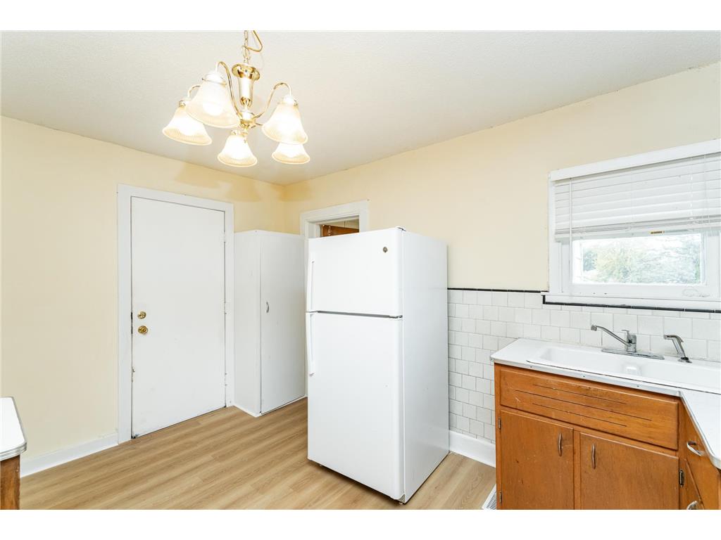107 4th Avenue NE Dodge Center MN 55927 7055450 image16