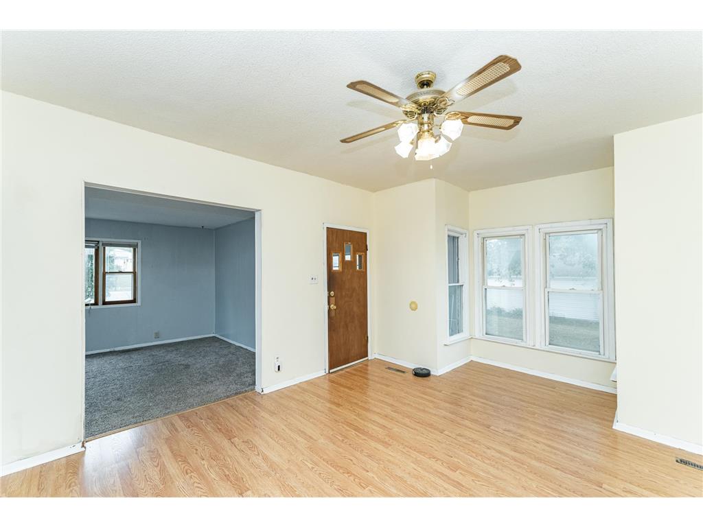 107 4th Avenue NE Dodge Center MN 55927 7055450 image7