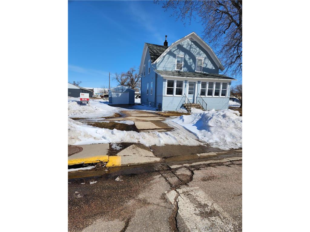 107 6th Avenue SE Pipestone MN 56164 6349955 image1