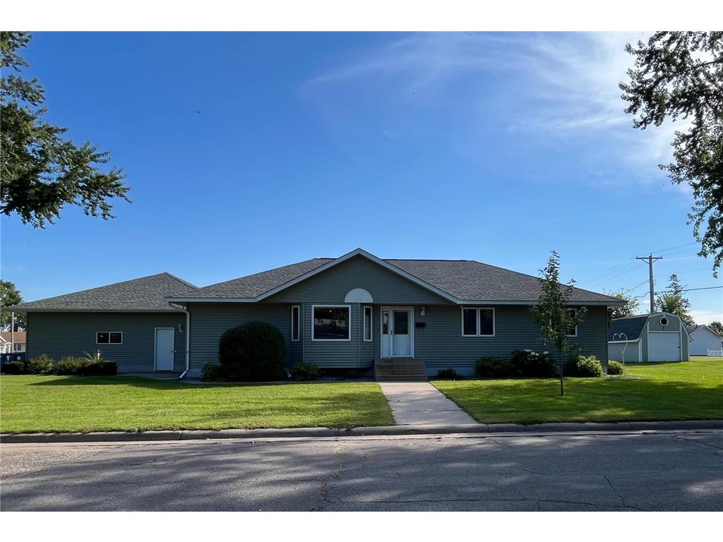 107 8th Street S Sauk Centre MN 56378 6786391 image1