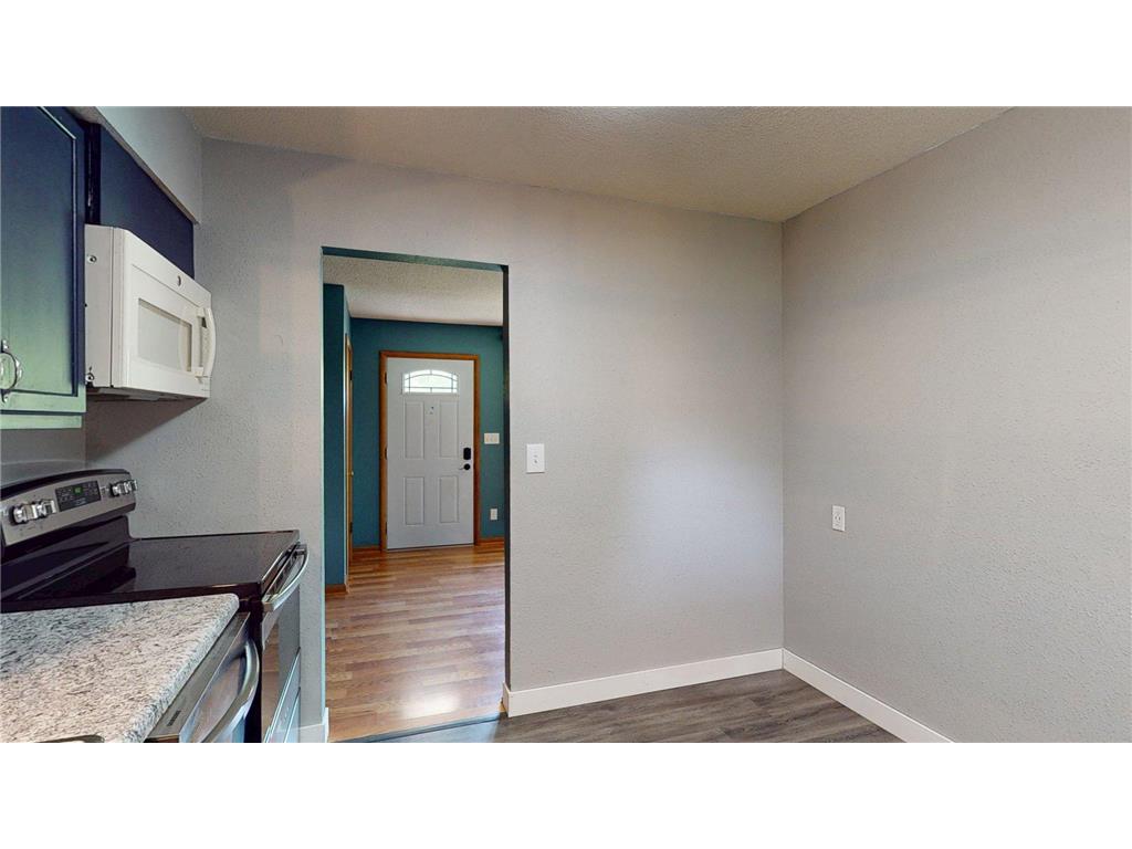 107 9th Avenue NE Dodge Center MN 55927 7075635 image10