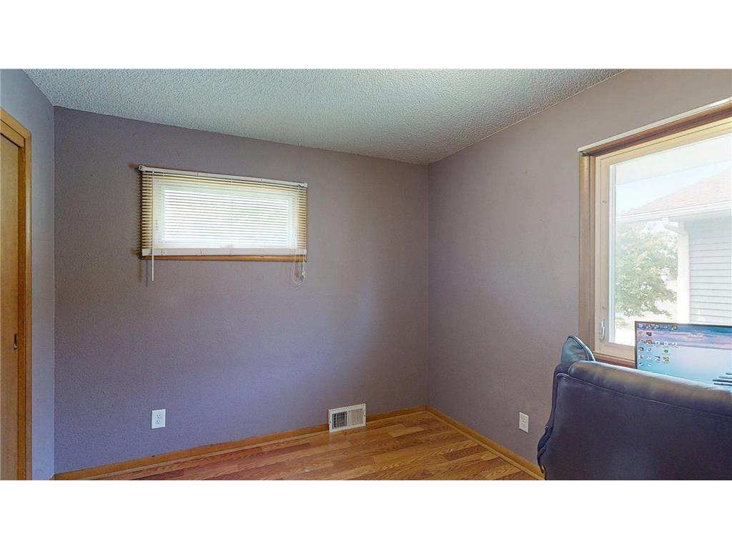107 9th Avenue NE Dodge Center MN 55927 7075635 image15