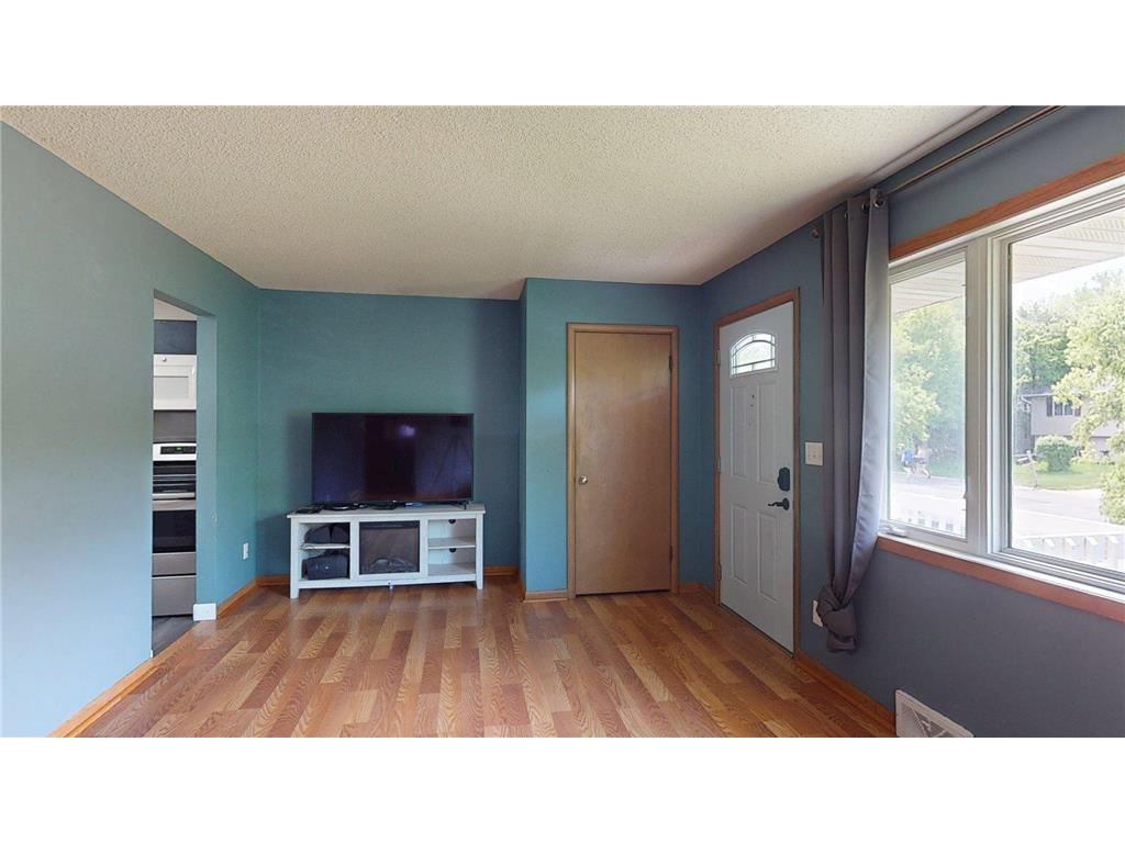 107 9th Avenue NE Dodge Center MN 55927 7075635 image5