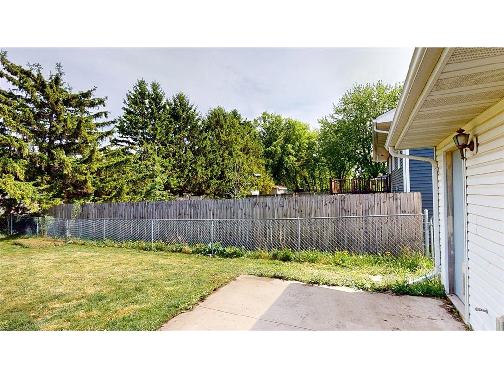 107 9th Avenue NE Dodge Center MN 55927 7075635 image55