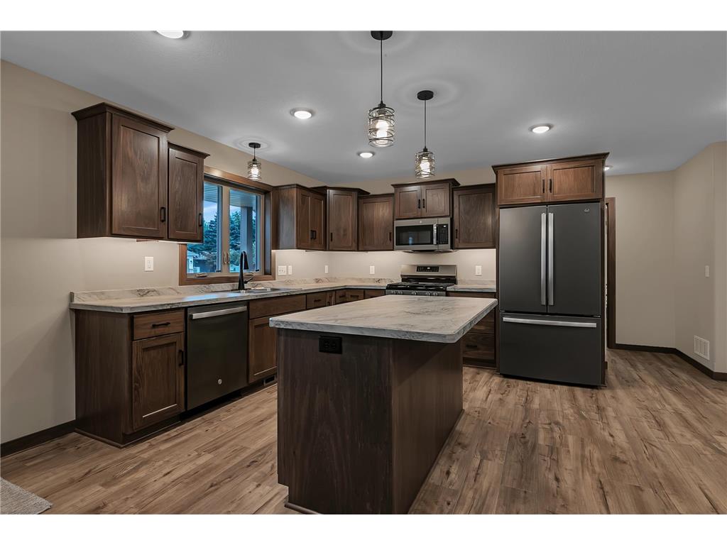 107 Barry Loop NW Richmond MN 56368 7002136 image6