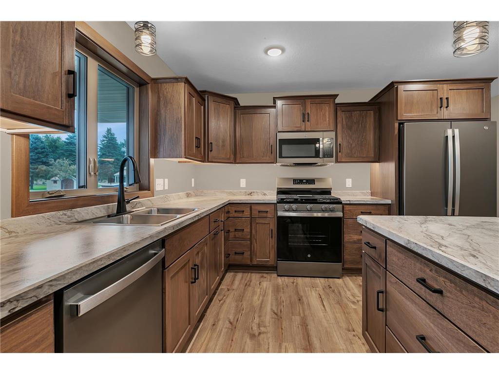 107 Barry Loop NW Richmond MN 56368 7002136 image7