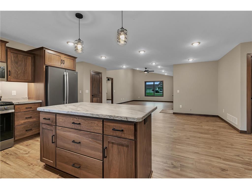 107 Barry Loop NW Richmond MN 56368 7002136 image8