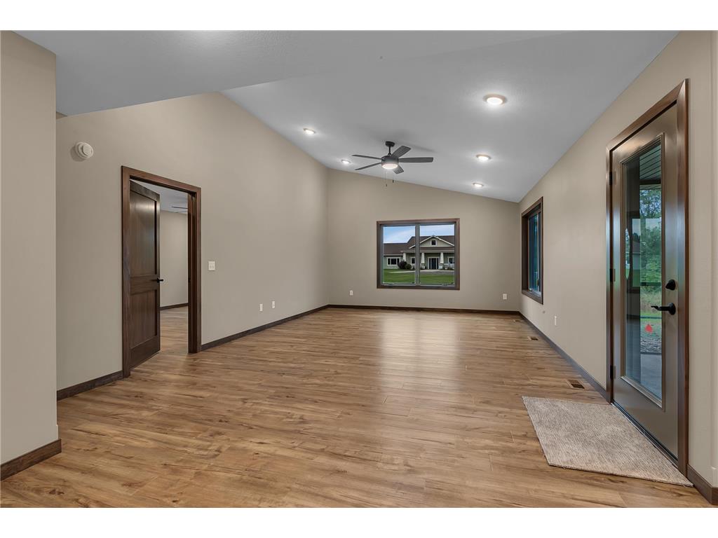 107 Barry Loop NW Richmond MN 56368 7002136 image9