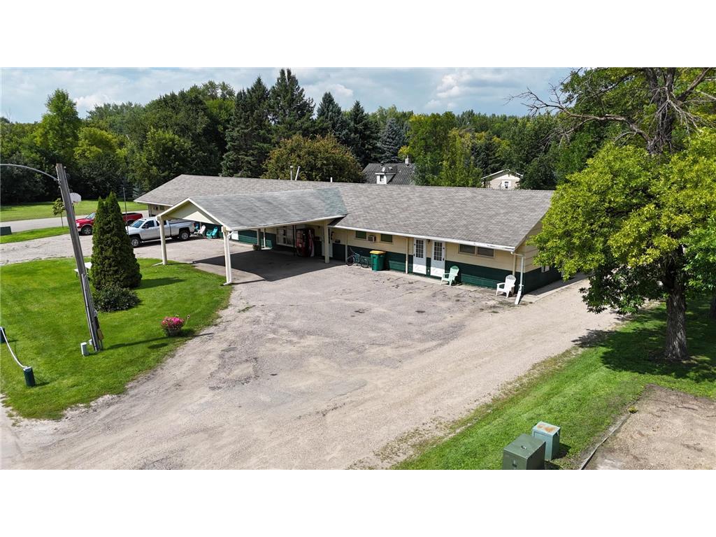 107 E Eau Claire Avenue Warren MN 56762 6701451 image1