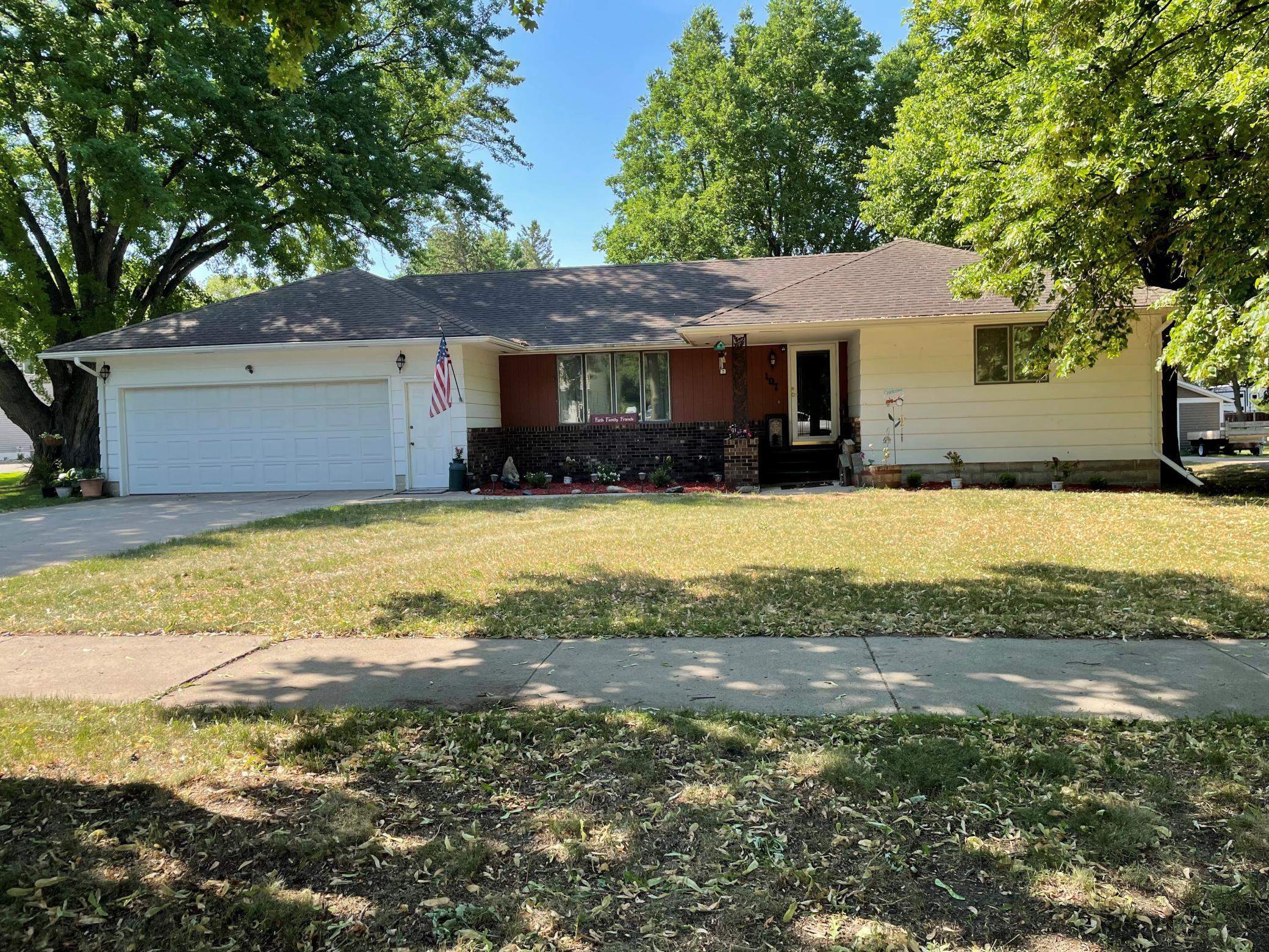 107 E Lyon Street, Minneota, MN 56264 MLS 6009008 Edina Realty