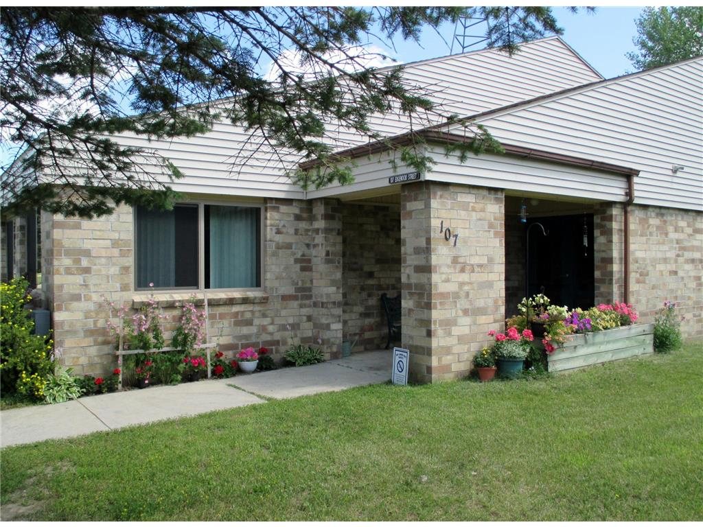 107 Edgewood Street New York Mills MN 56567 6780493 image1