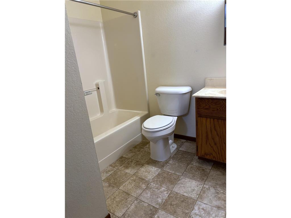 107 Edgewood Street New York Mills MN 56567 6780493 image9