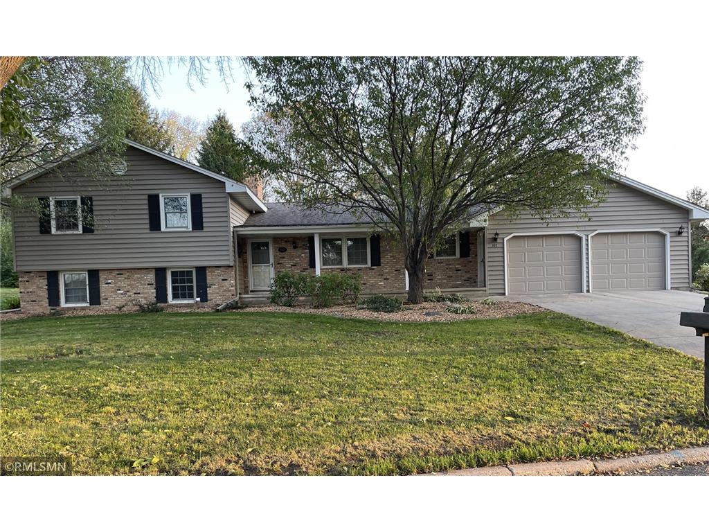 107 Elmwood Circle, Le Sueur, MN 56058 MLS 6441977 Edina Realty