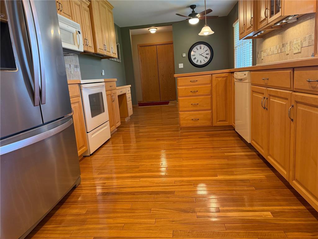107 Hague Avenue S Hollandale MN 56045 7059026 image10