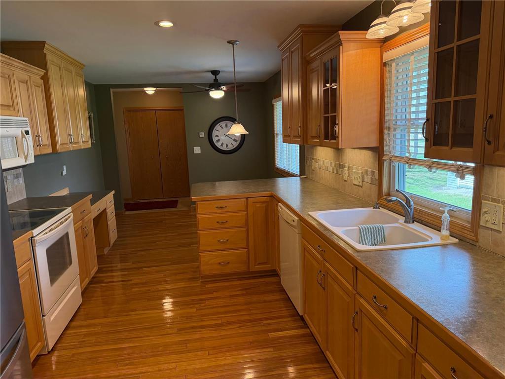 107 Hague Avenue S Hollandale MN 56045 7059026 image8