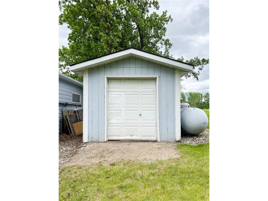 107 Harding Street S Karlstad MN 56732 7018323 image30