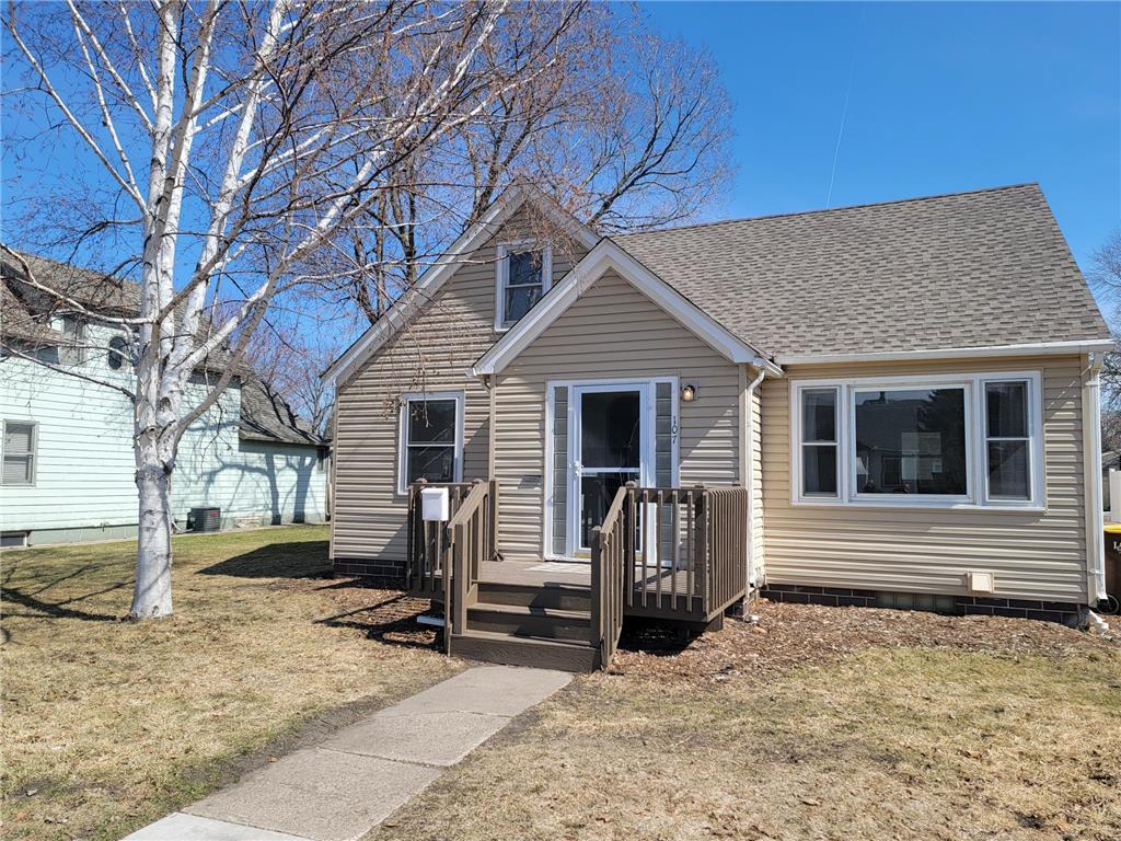 107 Lincoln Avenue N New Prague MN 56071 7036670 image1