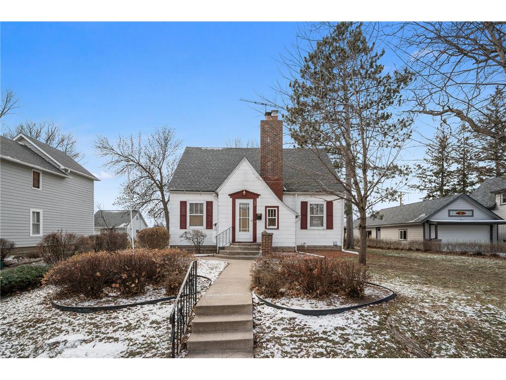 107 Vine Street S Mora MN 55051 6637683 image1