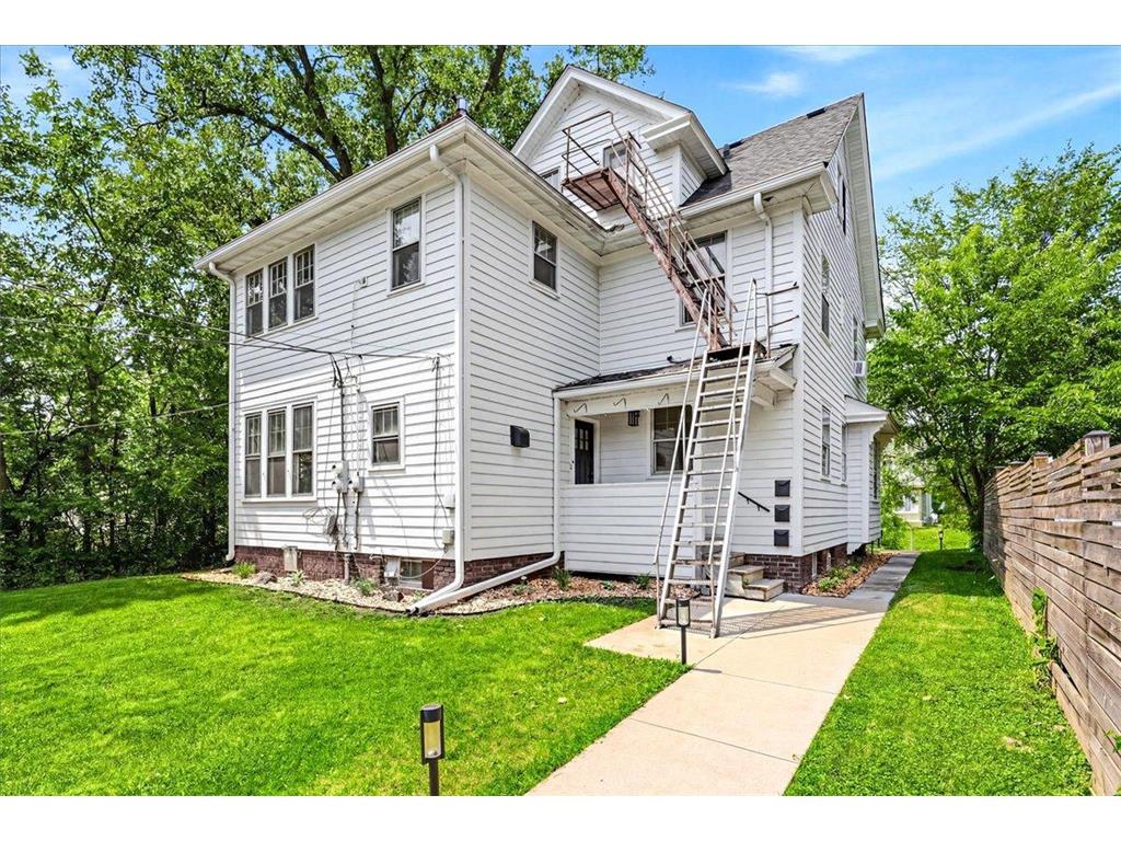 1070 Bradley Street Saint Paul MN 55130 7100708 image36