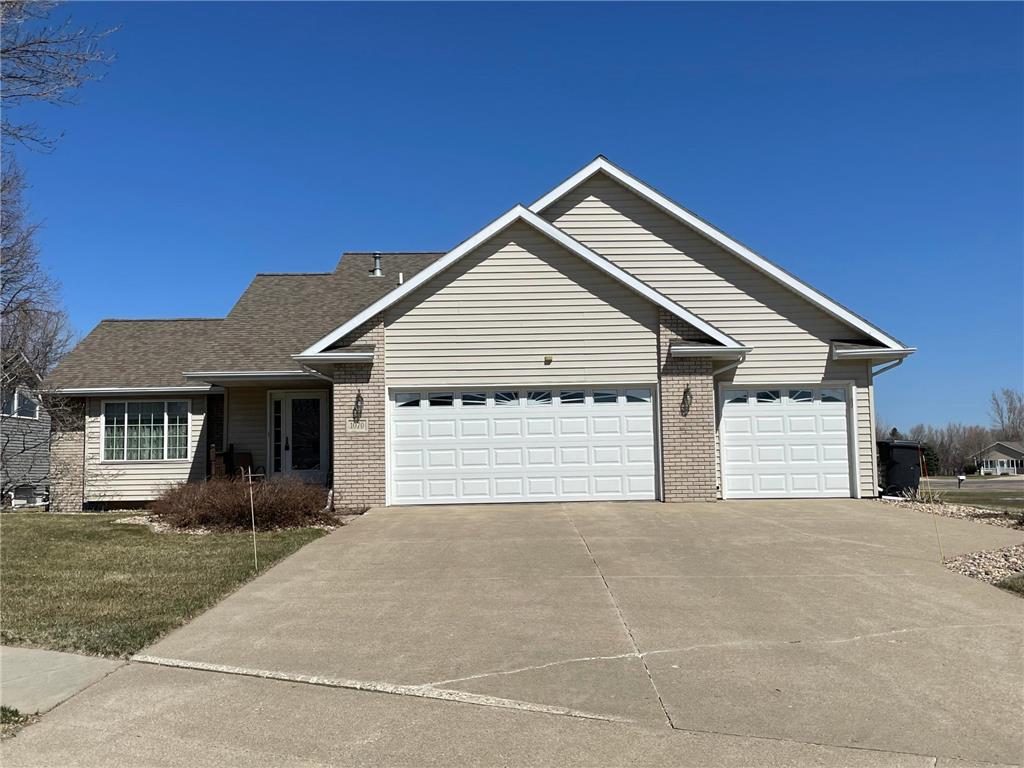 1070 Briarwood Drive Worthington MN 56187 6353252 image1