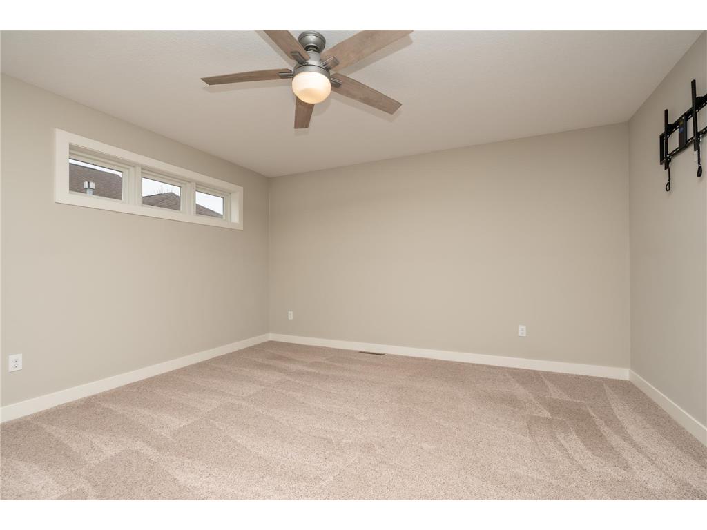 1070 Cubasue Avenue Shakopee MN 55379 7019570 image16