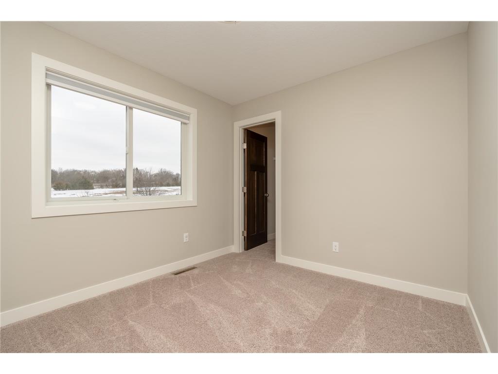 1070 Cubasue Avenue Shakopee MN 55379 7019570 image20