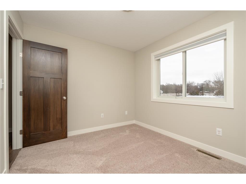 1070 Cubasue Avenue Shakopee MN 55379 7019570 image21