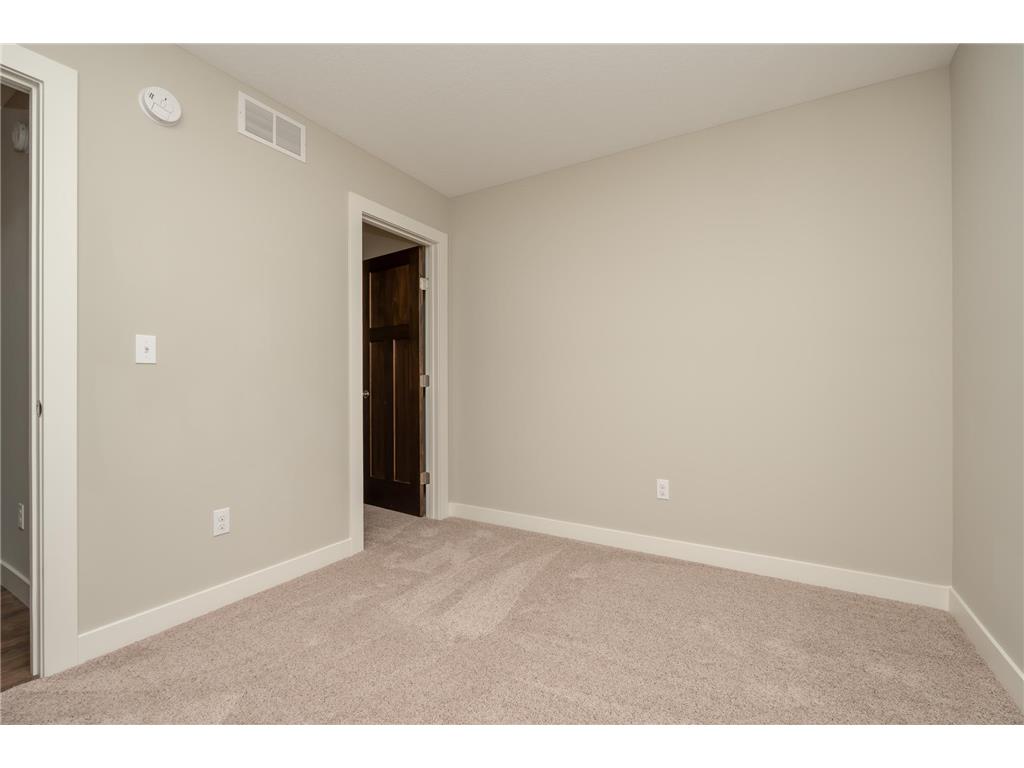 1070 Cubasue Avenue Shakopee MN 55379 7019570 image23