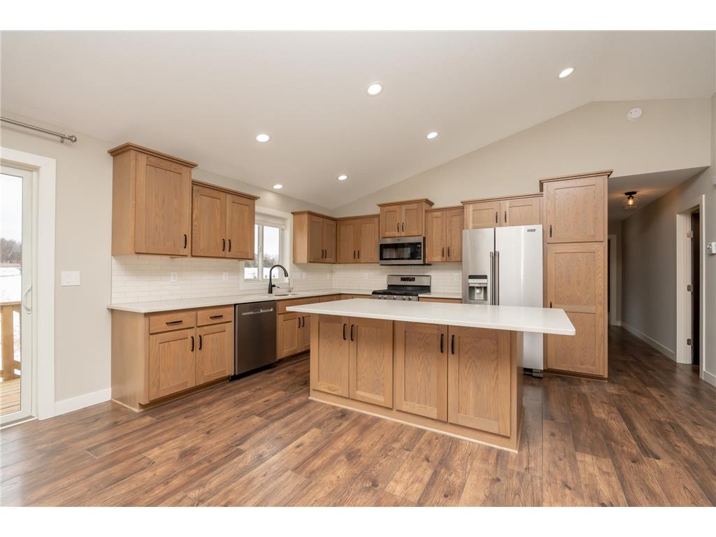 1070 Cubasue Avenue Shakopee MN 55379 7019570 image4