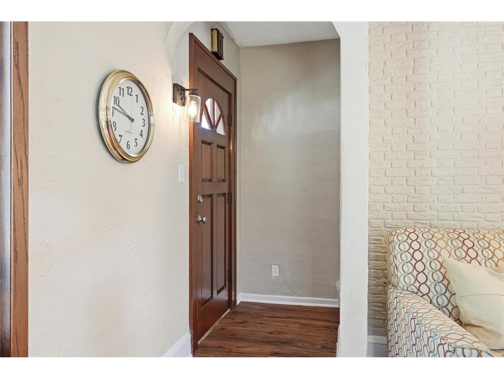 1070 Dale Street N Saint Paul MN 55117 7073050 image15