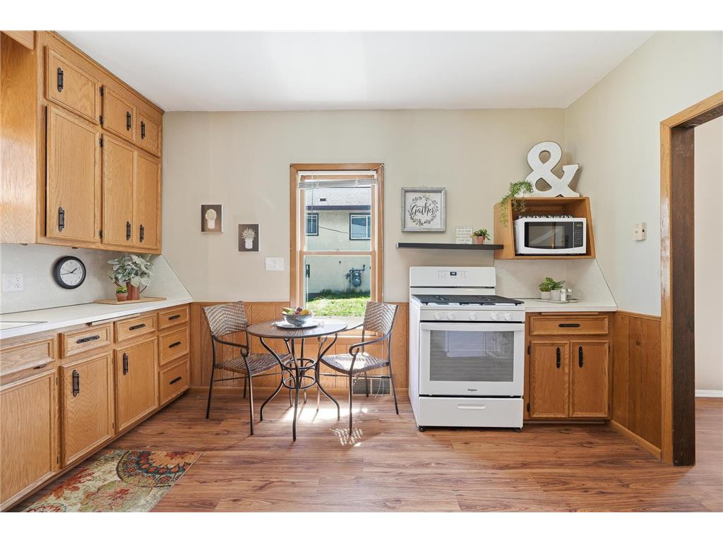 1070 Dale Street N Saint Paul MN 55117 7073050 image23