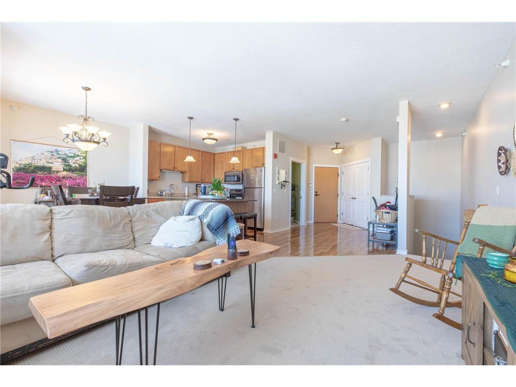 1070 Grandview Court NE #304 Columbia Heights MN 55421 7029423 image1