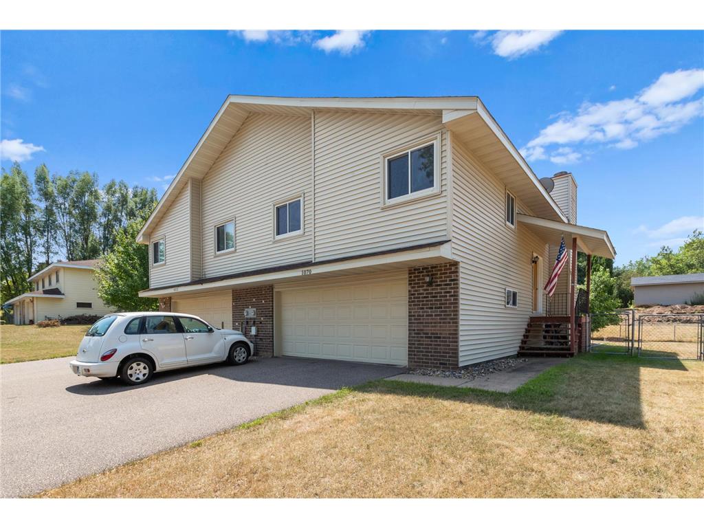 1070 Regency Drive, Woodbury, MN 55125 MLS 6239951 Edina Realty