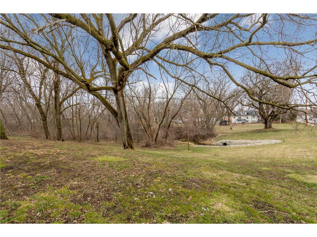 1070 Willow Street Faribault MN 55021 7047726 image10