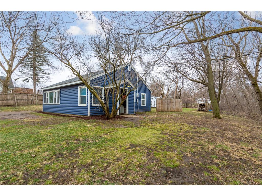1070 Willow Street Faribault MN 55021 7047726 image4