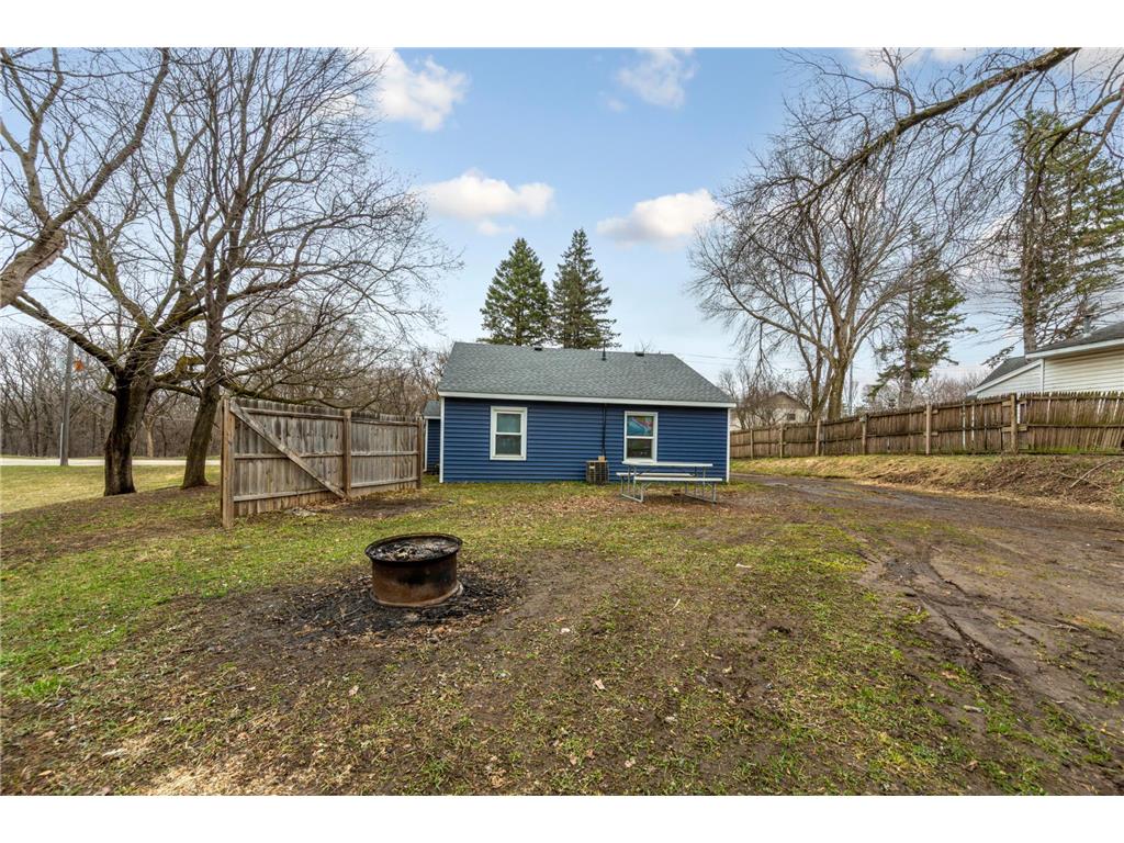 1070 Willow Street Faribault MN 55021 7047726 image8