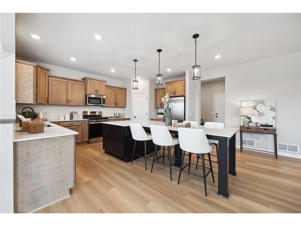 10700 Harbor Lane N Maple Grove MN 55369 7017773 image2