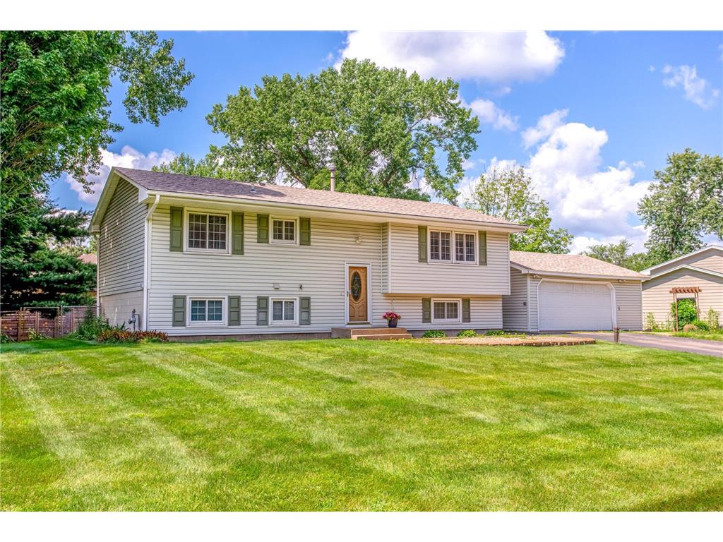 10701 Sunset Road N Brooklyn Park MN 55443 - Mississippi 6770646 image1