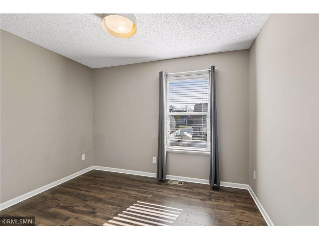 10702 Sumter Avenue N Brooklyn Park MN 55445 7066976 image16
