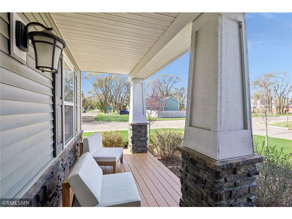 10702 Sumter Avenue N Brooklyn Park MN 55445 7066976 image2