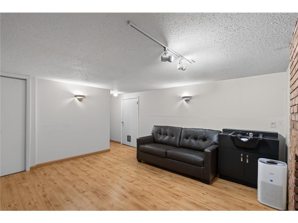 10704 Prescott Court Burnsville MN 55337 7112371 image36