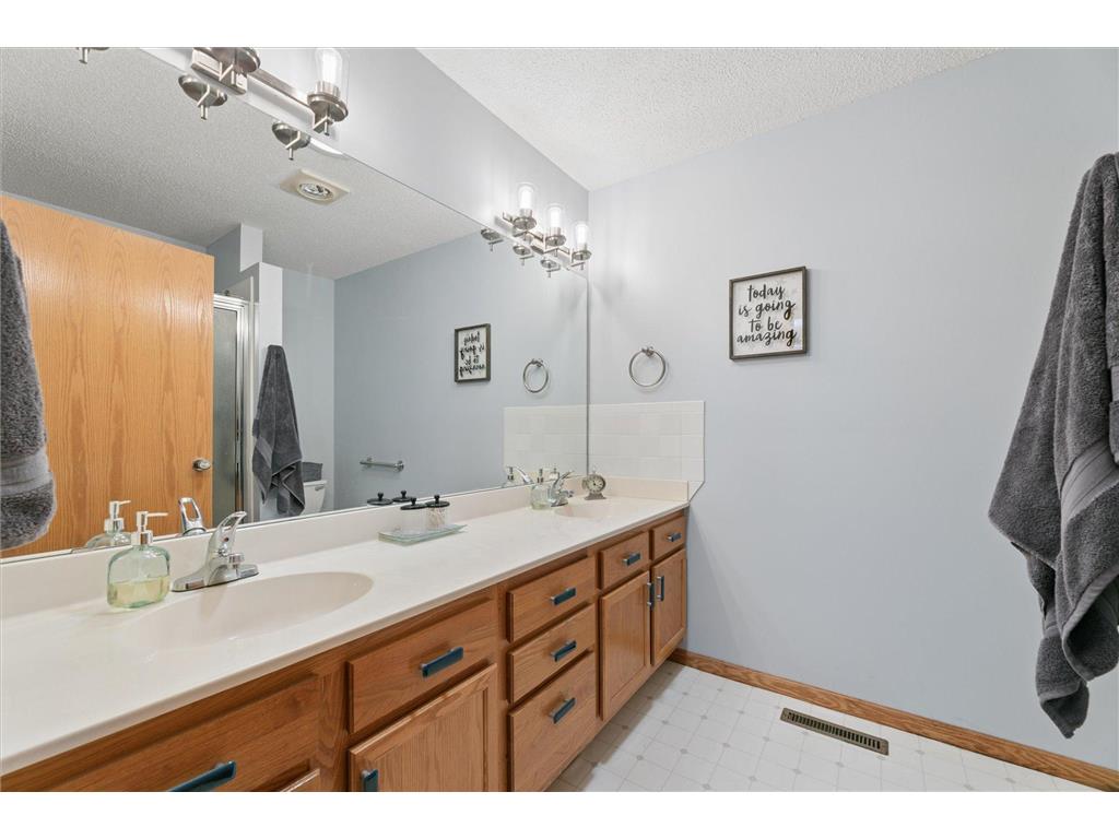 10705 Quince Street NW Coon Rapids MN 55433 7083172 image22