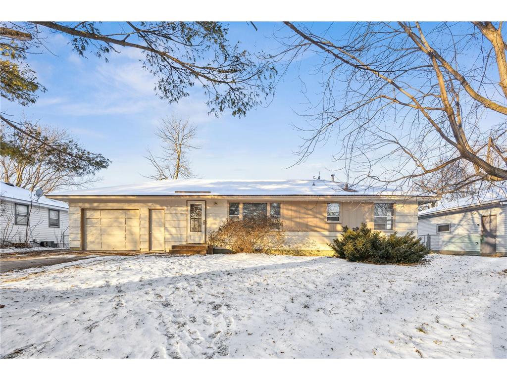 10706 Juniper Street NW Coon Rapids MN 55448 6476911 image1