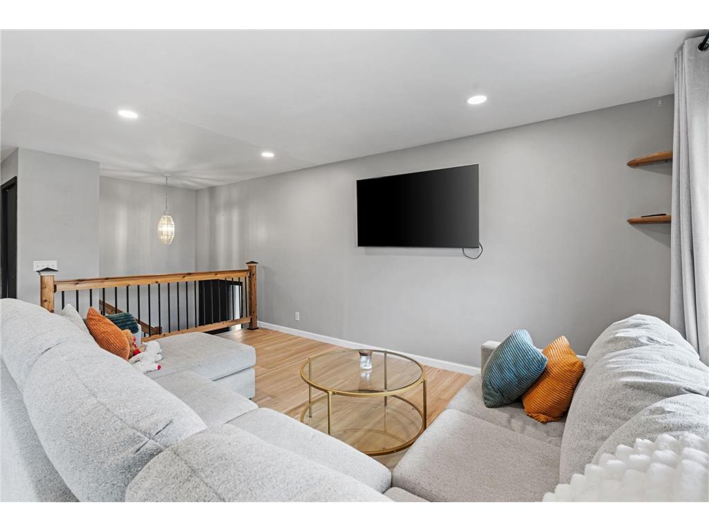 10706 Zinran Circle S Bloomington MN 55438 7063388 image12