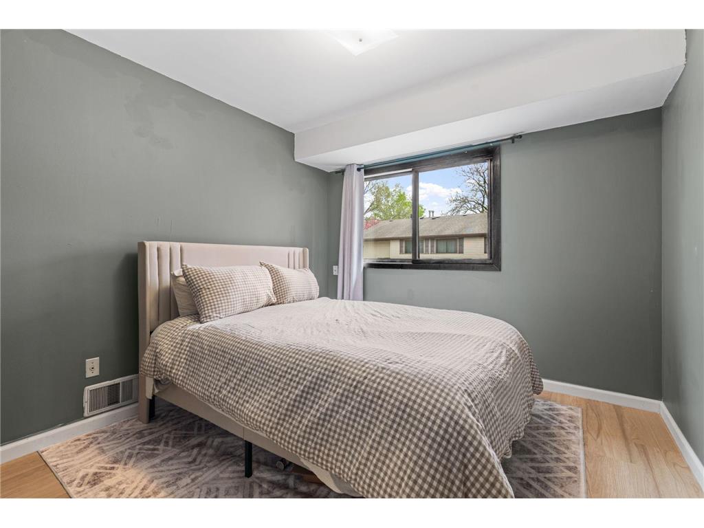10706 Zinran Circle S Bloomington MN 55438 7063388 image20