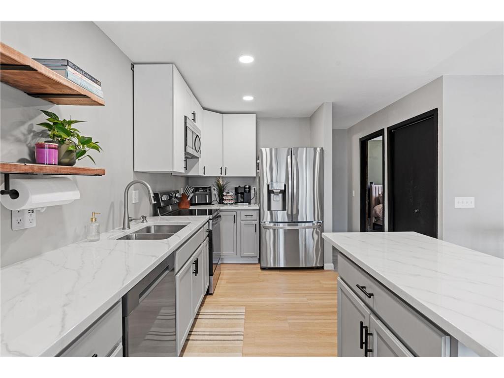 10706 Zinran Circle S Bloomington MN 55438 7063388 image6