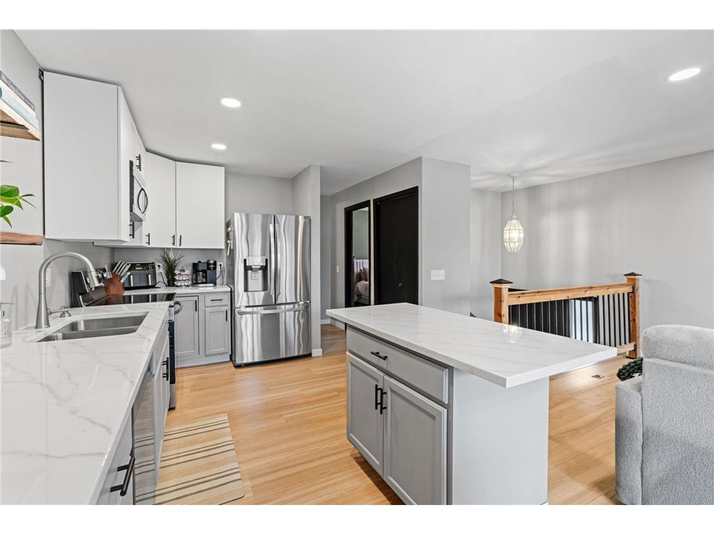 10706 Zinran Circle S Bloomington MN 55438 7063388 image7