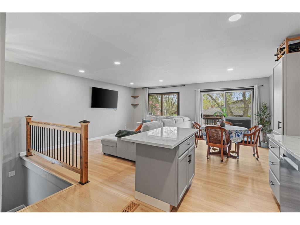 10706 Zinran Circle S Bloomington MN 55438 7063388 image8