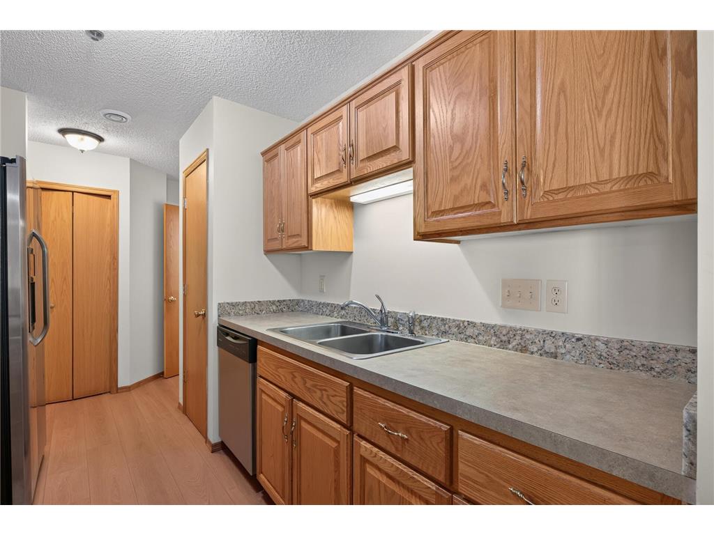 10707 Unity Lane N Brooklyn Park MN 55443 7104009 image10